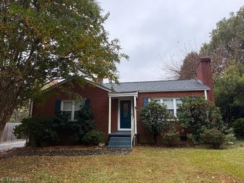 2913 Isaacs Pl, Greensboro, NC, 27408-2709 | Card Image