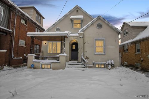 2247 Grand Ave, Niagara Falls, NY, 14301-2351 | Card Image