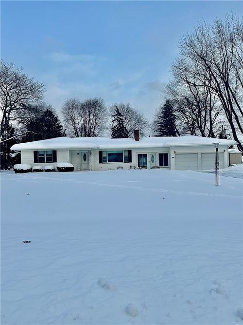 33 Wedgewood Dr, Gates, NY, 14624-2815 | Card Image