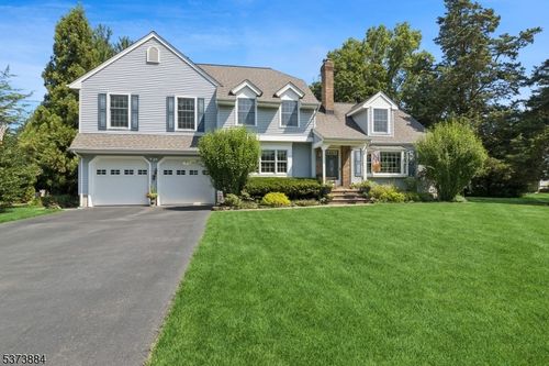 76 Mountain Ave, Pompton Plains, NJ, 07444-1036 | Card Image