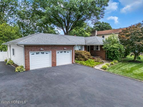 172 Lexington Blvd, Clark, NJ, 07066-1427 | Card Image