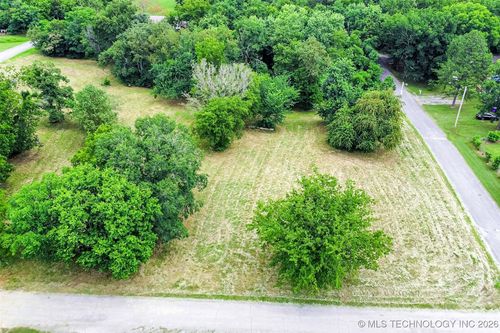 715 S Cherokee St, Locust Grove, OK, 74352 | Card Image