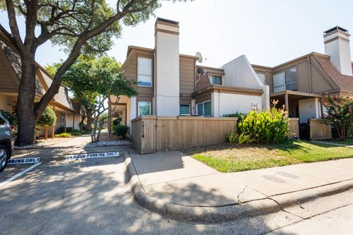 1714 Place One Ln, Garland, TX, 75042-4558 | Card Image
