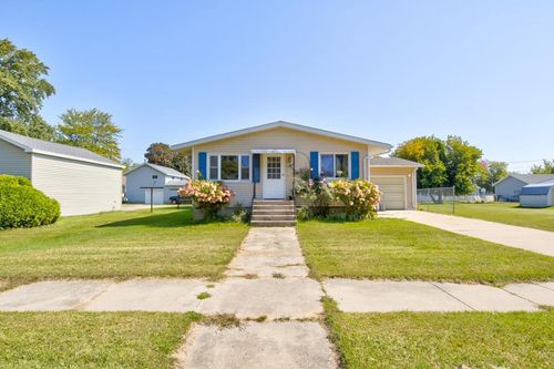 3208 15th Street, Menominee, MI, 49858 | Card Image