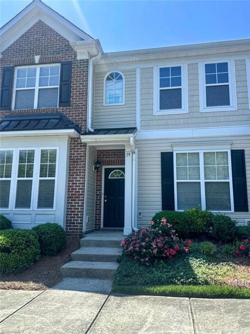 19 Blue Stone Ln, Greensboro, NC, 27407-4197 | Card Image