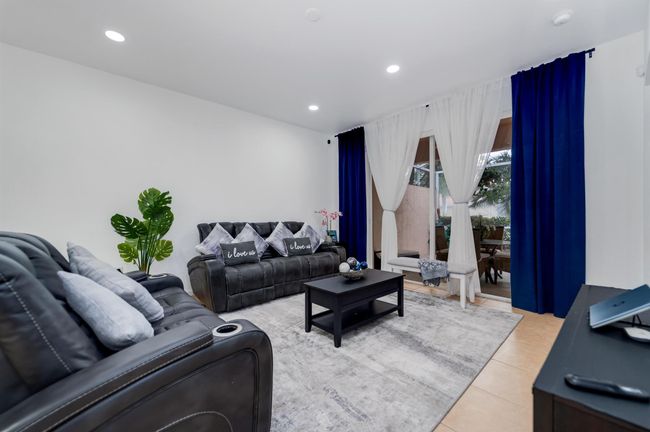 14190 Fall Creek Court, House other with 2 bedrooms, 2 bathrooms and null parking in Naples FL | Image 13