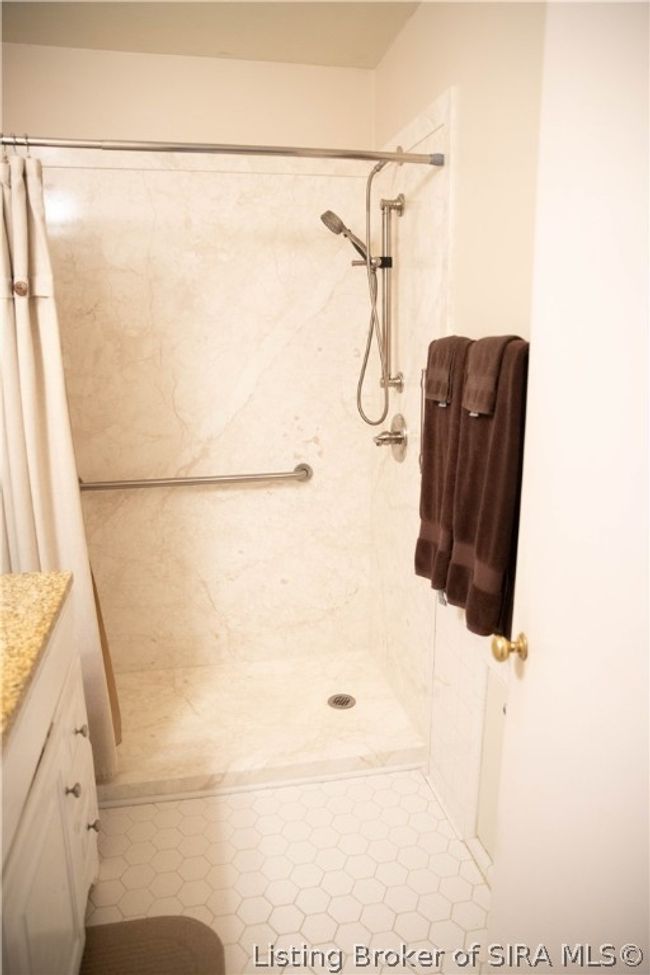 524 W Water St, Home with 3 bedrooms, 3 bathrooms and null parking in Paoli IN | Image 39