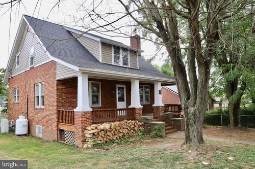 125 Pine St, PETERSBURG, WV, 26847-1639 | Card Image