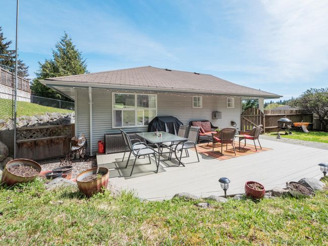 5943 St. Andrews Place, House other with 3 bedrooms, 1 bathrooms and 4 parking in Sechelt BC | Image 22