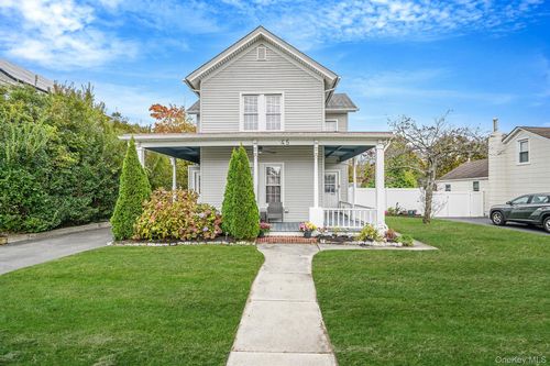 45 Maple Ave, Patchogue, NY, 11772-2986 | Card Image