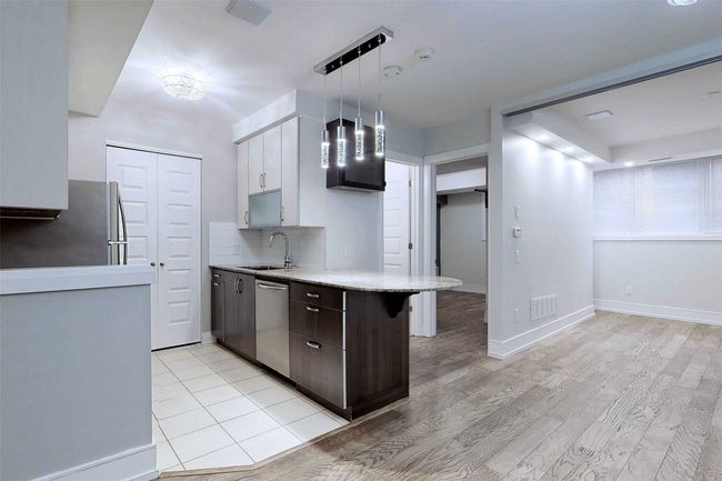 1 - 8171 Kipling Ave, Condo with 1 bedrooms, 1 bathrooms and 1 parking in Vaughan ON | Image 11