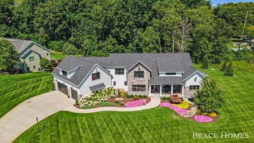 6735 Tara Court Ne, Cannon Township, MI, 49341 | Card Image