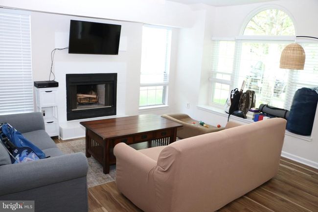 6215 Stonepath Cir, Townhouse with 2 bedrooms, 2 bathrooms and null parking in CENTREVILLE VA | Image 4