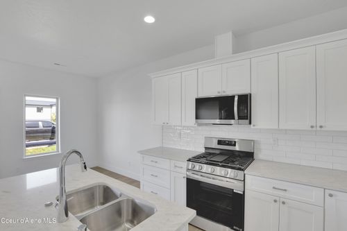 757 N Creative Way, Post Falls, ID, 83854 | Card Image