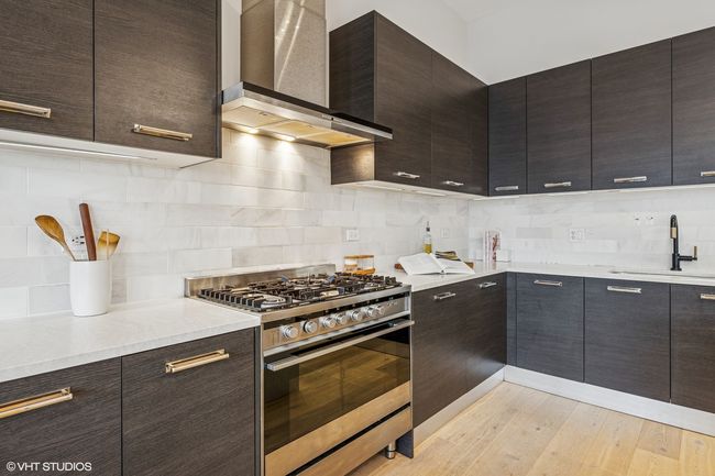UNIT-4S - 122 S Aberdeen St, Condo with 3 bedrooms, 3 bathrooms and 1 parking in Chicago IL | Image 12