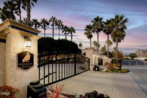 4229 Harbour Island Ln, Oxnard, CA, 93035-2909 | Card Image