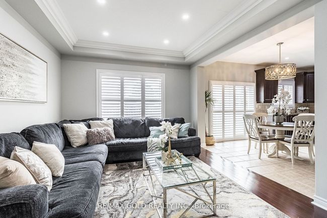 251 Father Tobin Rd, House other with 6 bedrooms, 4 bathrooms and 4 parking in Brampton ON | Image 13