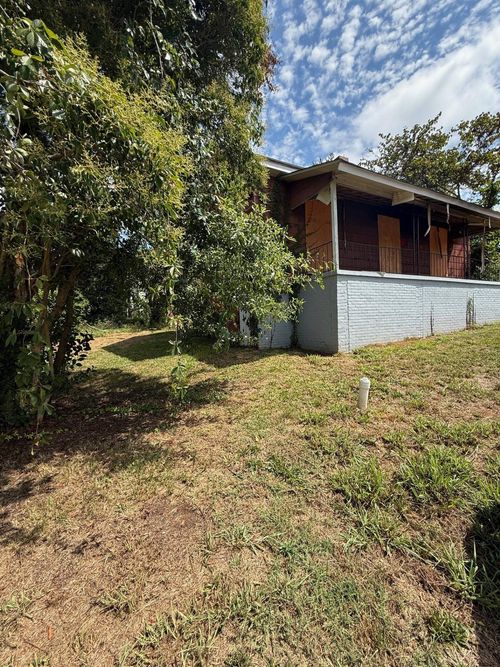 706 Gray St, Woodruff, SC, 29388-1748 | Card Image