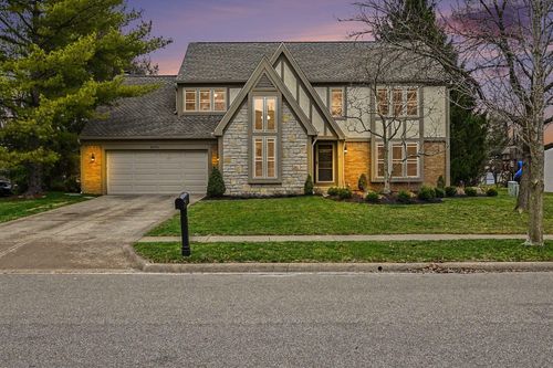 4890 Applecross Dr, Dublin, OH, 43017-8604 | Card Image