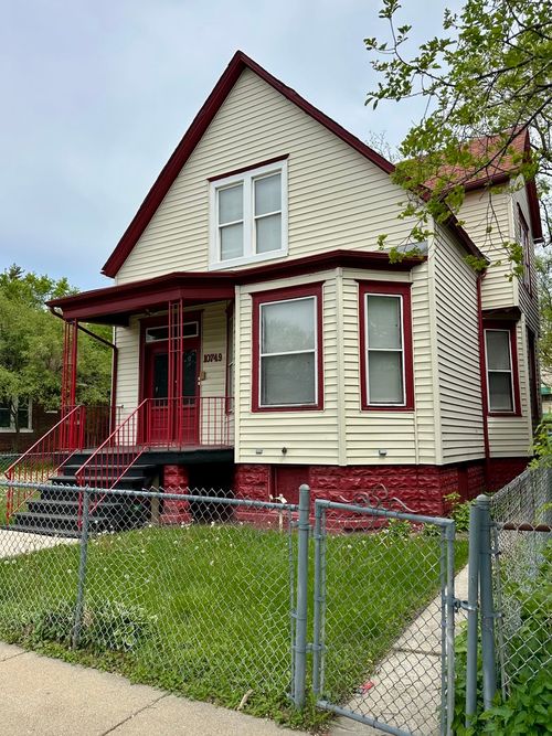 10749 S State St, Chicago, IL, 60628-3543 | Card Image