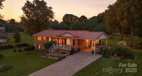 89 Loblollie Rd, Taylorsville, NC, 28681-7908 | Card Image