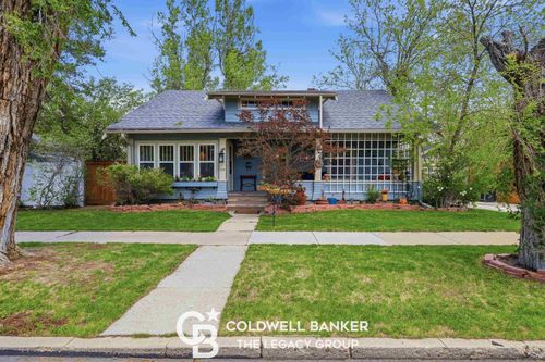 216 E 9th St, Casper, WY, 82601-3742 | Card Image