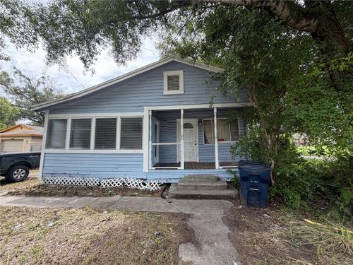 2907 E Lake Ave, TAMPA, FL, 33610-7754 | Card Image