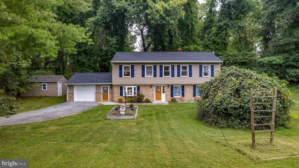 Quail Ln, Shepherdstown, WV 25443