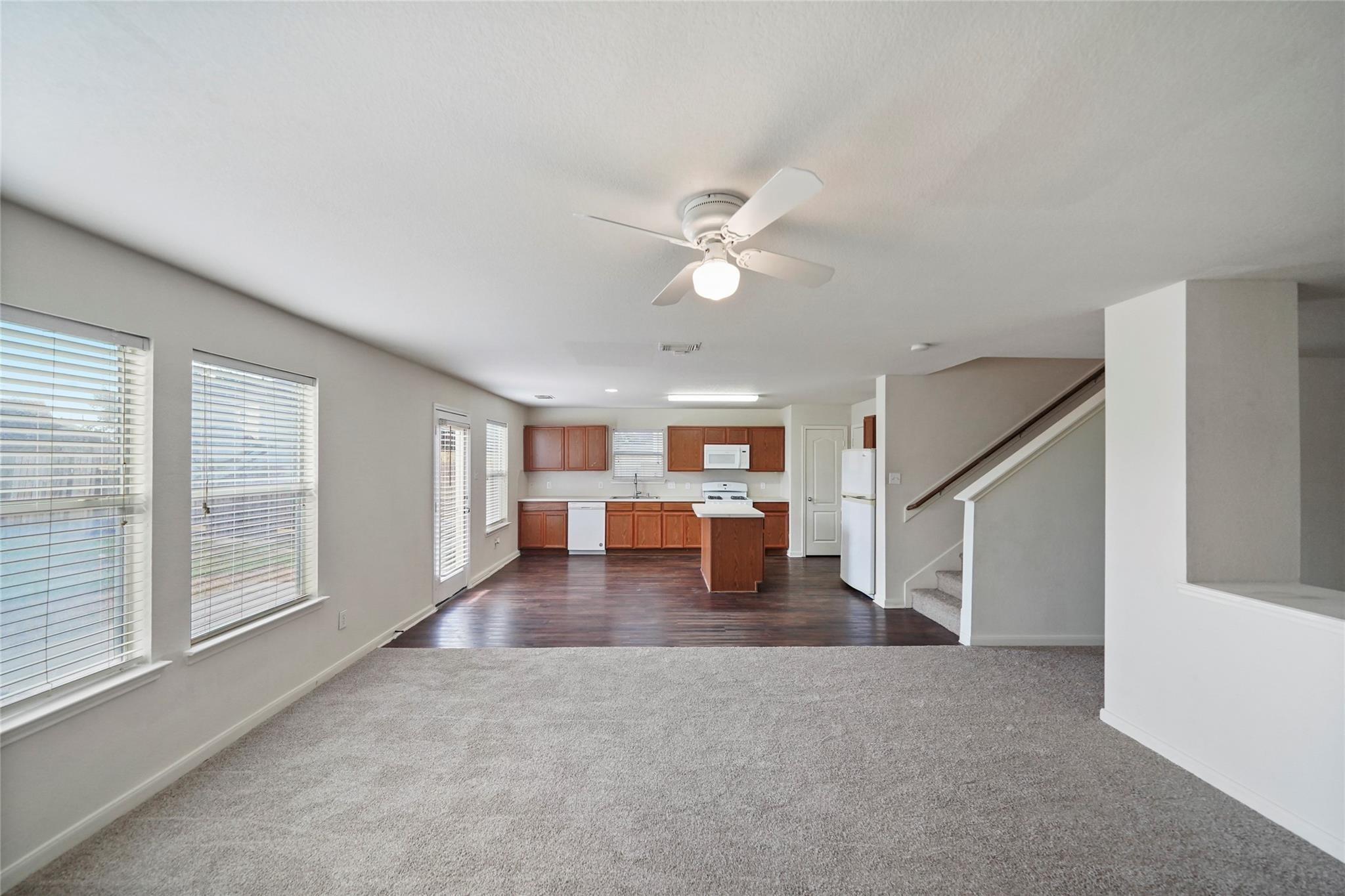 Residential Lease in Spring 5