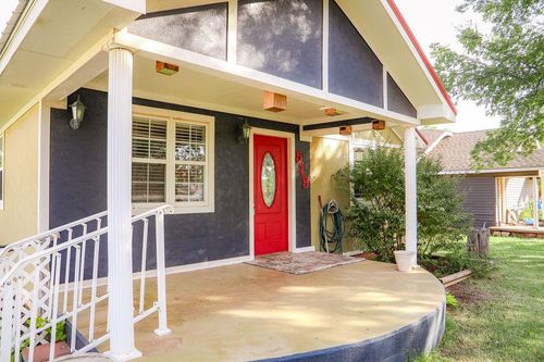 501 E South St, Cordell, OK, 73632-5437 | Card Image