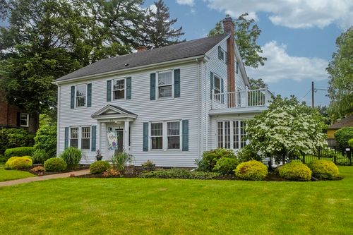 56 Jefferson St, Holyoke, MA, 01040-2052 | Card Image