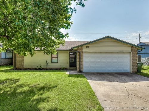 3213 S 217th East Ave, Broken Arrow, OK, 74014-1148 | Card Image