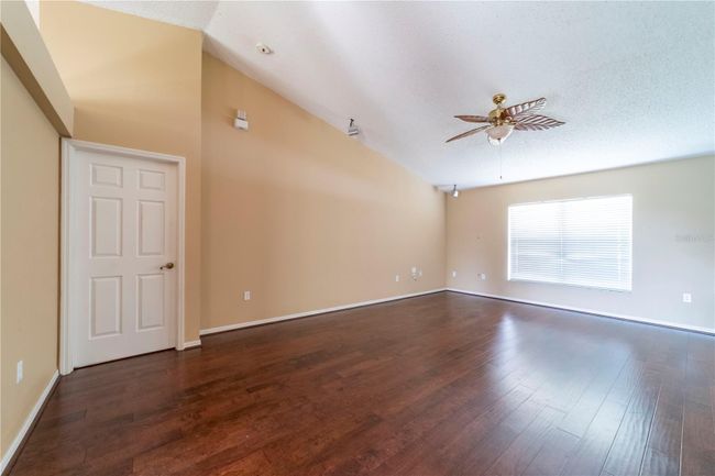 945 N Dean Circle, House other with 4 bedrooms, 2 bathrooms and null parking in Deltona FL | Image 7