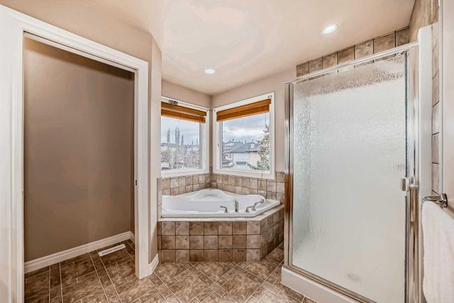 95 Kincora Drive Nw, Home with 4 bedrooms, 3 bathrooms and 4 parking in Calgary AB | Image 28