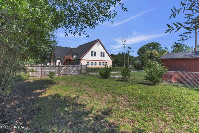 1004 8 Th St, House other with 3 bedrooms, 2 bathrooms and null parking in Wilmington NC | Image 28