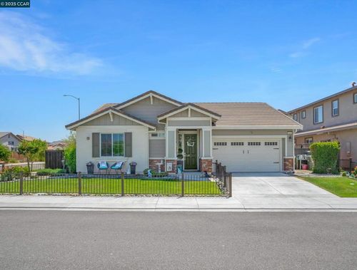 901 Goldfinch Cir, Vacaville, CA, 95688-9599 | Card Image