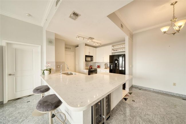UNIT-2405 - 3505 Sage Rd, Condo with 2 bedrooms, 2 bathrooms and 1 parking in Houston TX | Image 19
