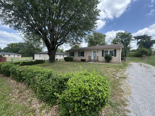 808 Goldcrest Dr, Springfield, TN, 37172-3032 | Card Image