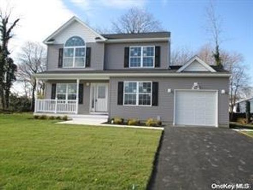 648 Bayview Ave, Bellport, NY, 11713-1661 | Card Image