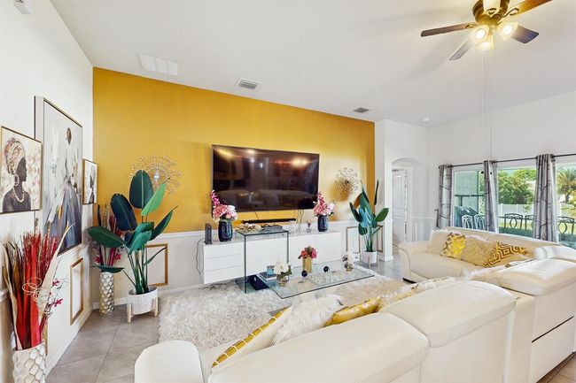 2398 Se Rich St, House other with 4 bedrooms, 3 bathrooms and null parking in Port St. Lucie FL | Image 4