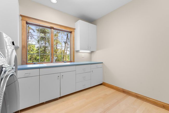 Main fl laundry | Image 25