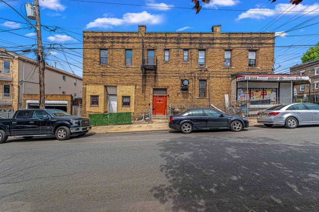 APT-2R - 245 Liberty Ave, House other with 2 bedrooms, 1 bathrooms and null parking in Jersey City NJ | Image 5
