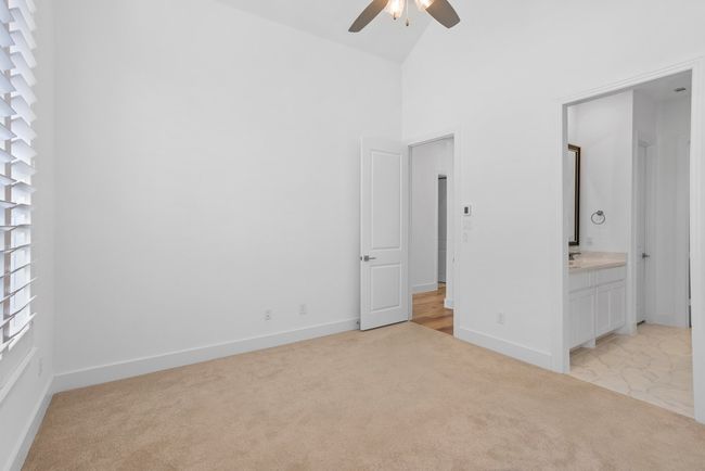 Primary bedroom | Image 15