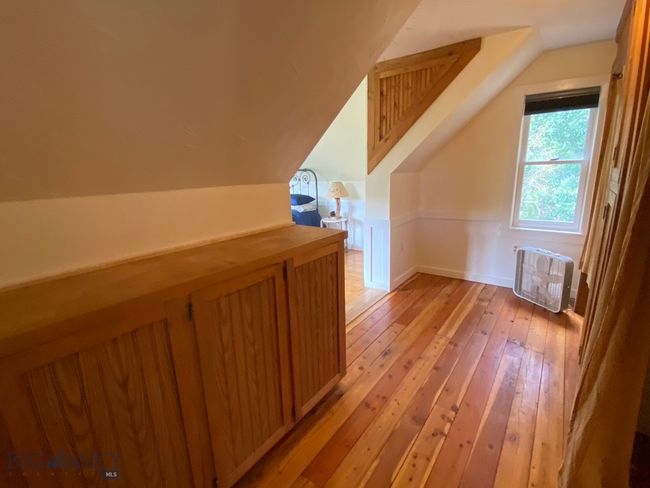 Grizzly Meadows Cottage Upstairs Landing Area | Image 32