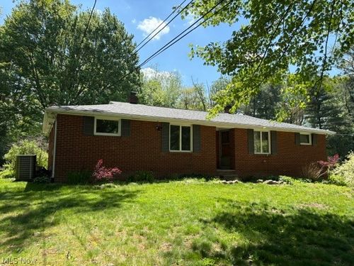 12900 Sunset Cir Nw, Uniontown, OH, 44685-9168 | Card Image