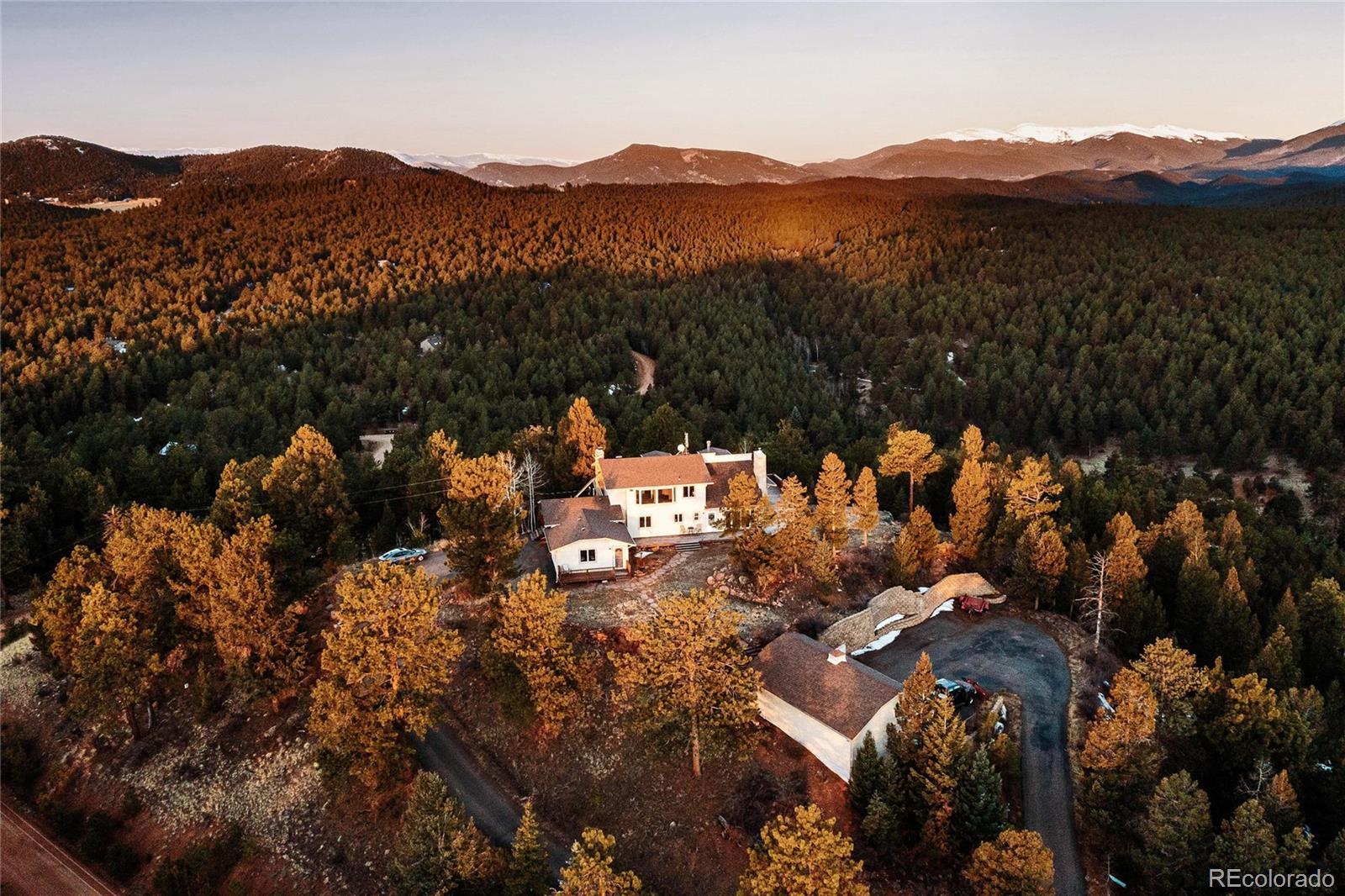 Residential in Pine
