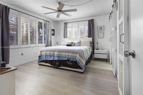 apt-209-5935 Del Lago Cir, Sunrise, FL, 33313-6326 | Card Image