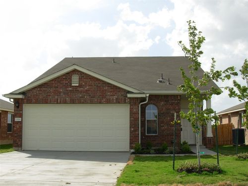 13516 Lyndon B Johnson St, Manor, TX, 78653-3937 | Card Image