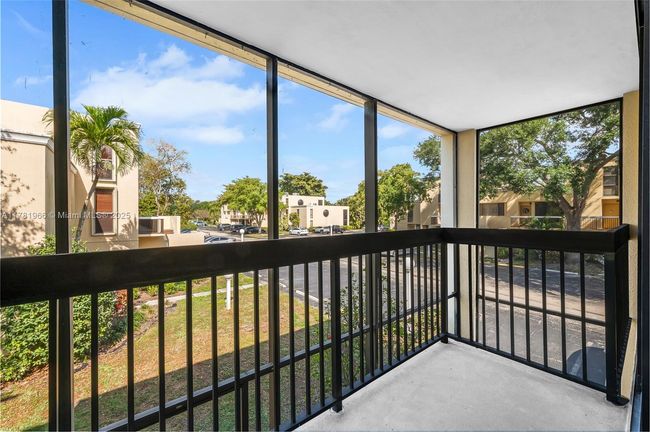 APT-808 - 2821 Sw 87 Th Ave, Condo with 3 bedrooms, 3 bathrooms and null parking in Davie FL | Image 26