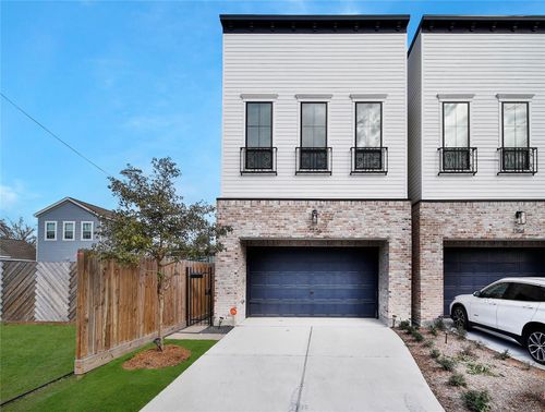 1306 Laird St, Houston, TX, 77008-3740 | Card Image